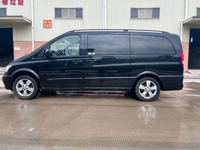 东莞13年奔驰威霆3