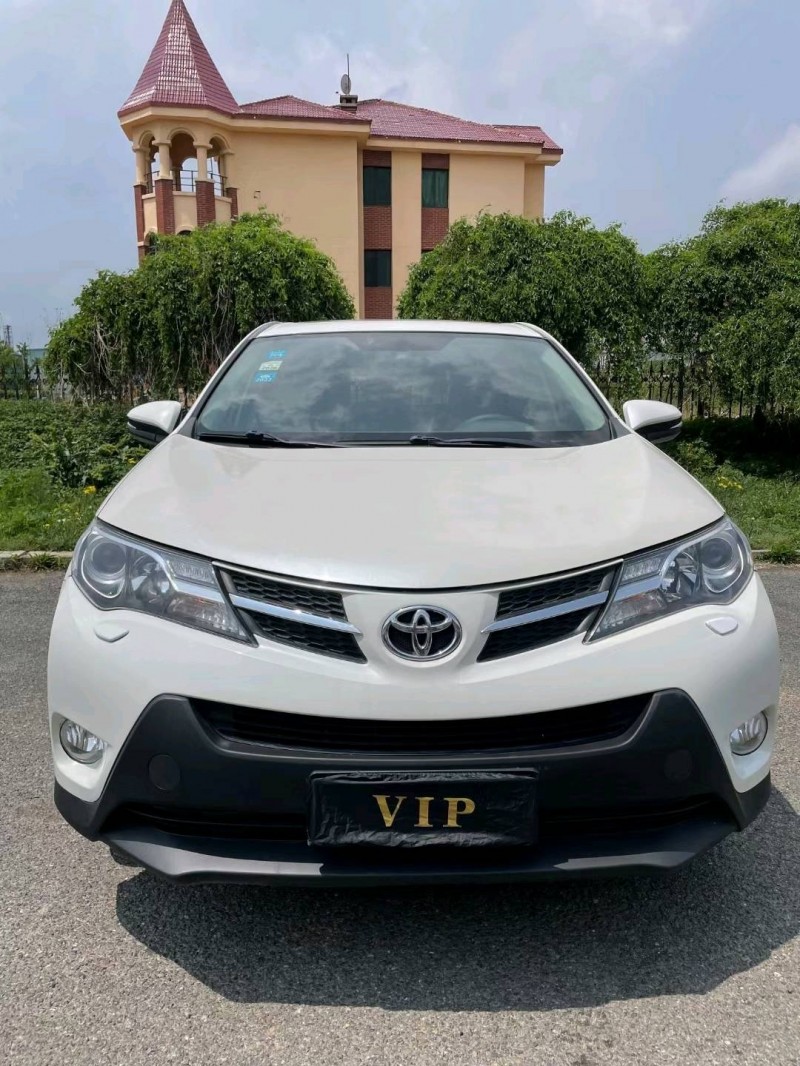 沈阳16年丰田RAV41