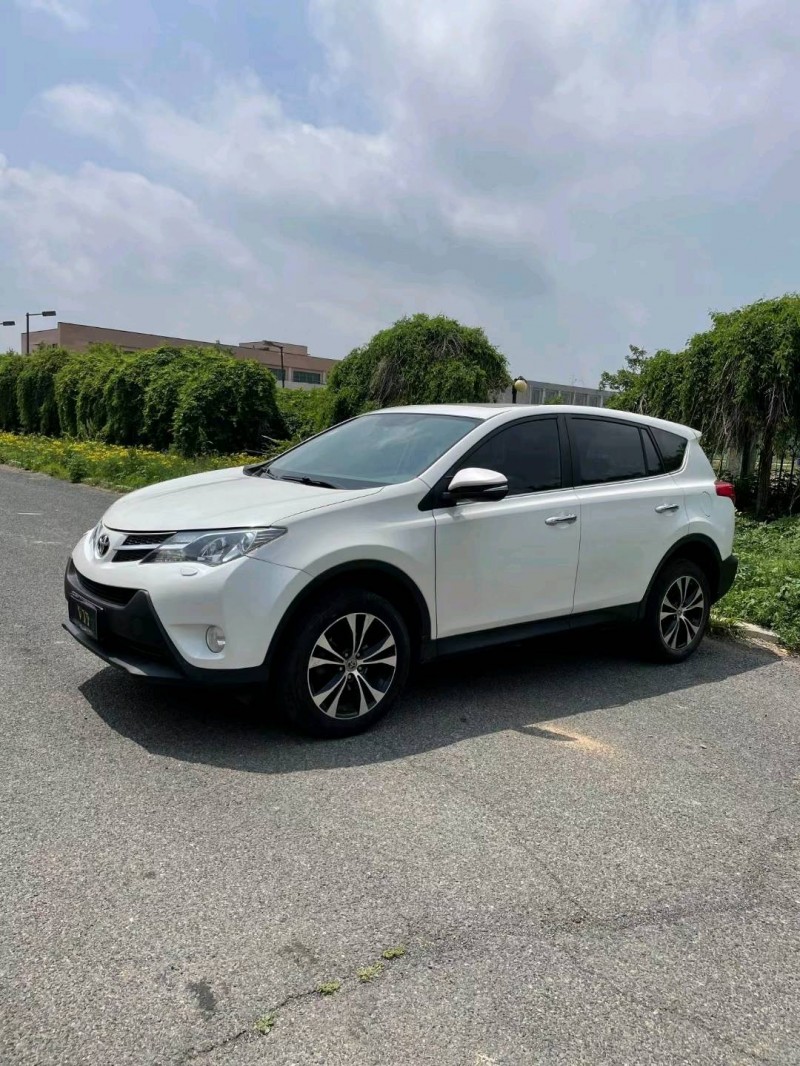 沈阳16年丰田RAV42
