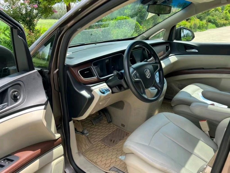 盐城17年别克GL88