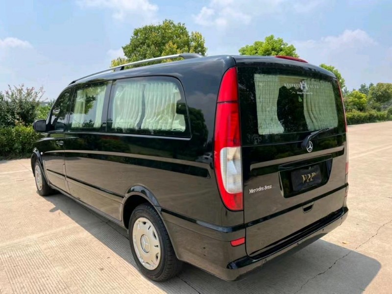 盐城11年奔驰唯雅诺4