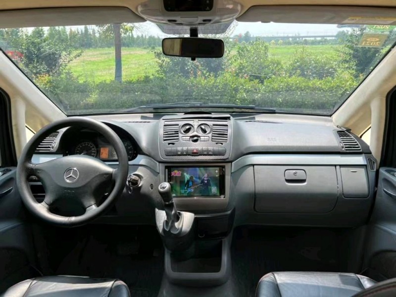 盐城11年奔驰唯雅诺7