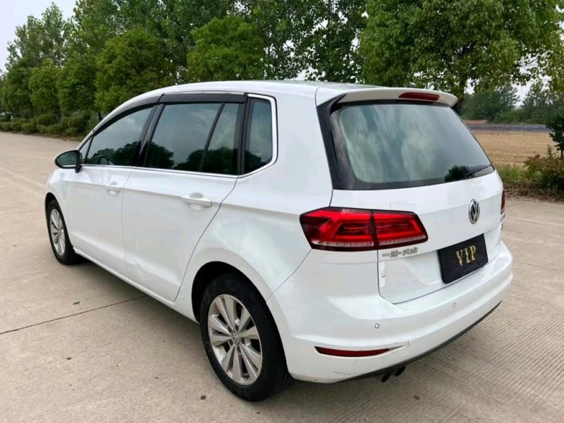 盐城16年大众高尔夫·嘉旅4