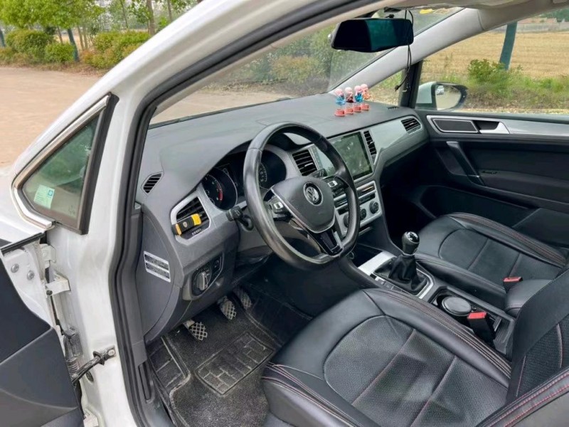 盐城16年大众高尔夫·嘉旅6