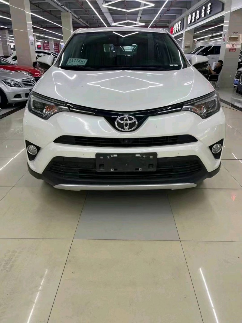 枣庄17年丰田RAV41