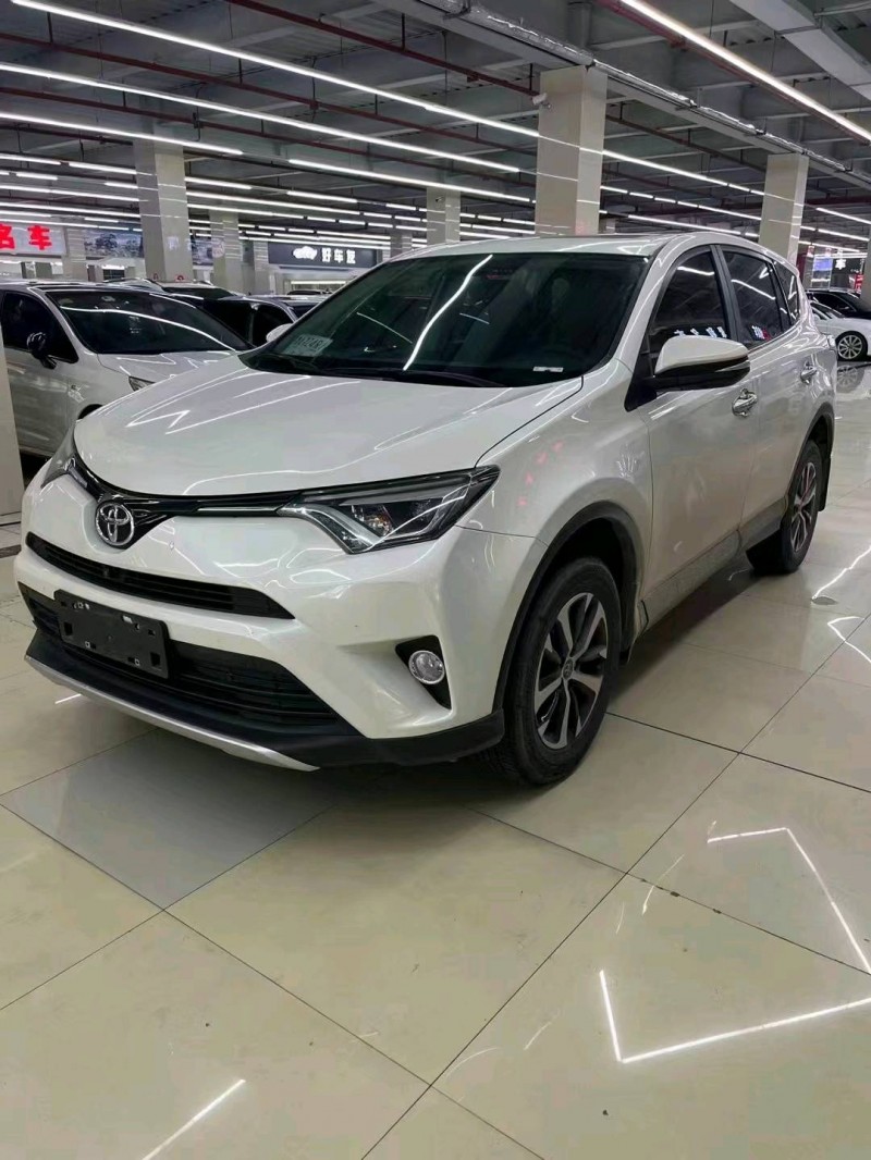 枣庄17年丰田RAV43
