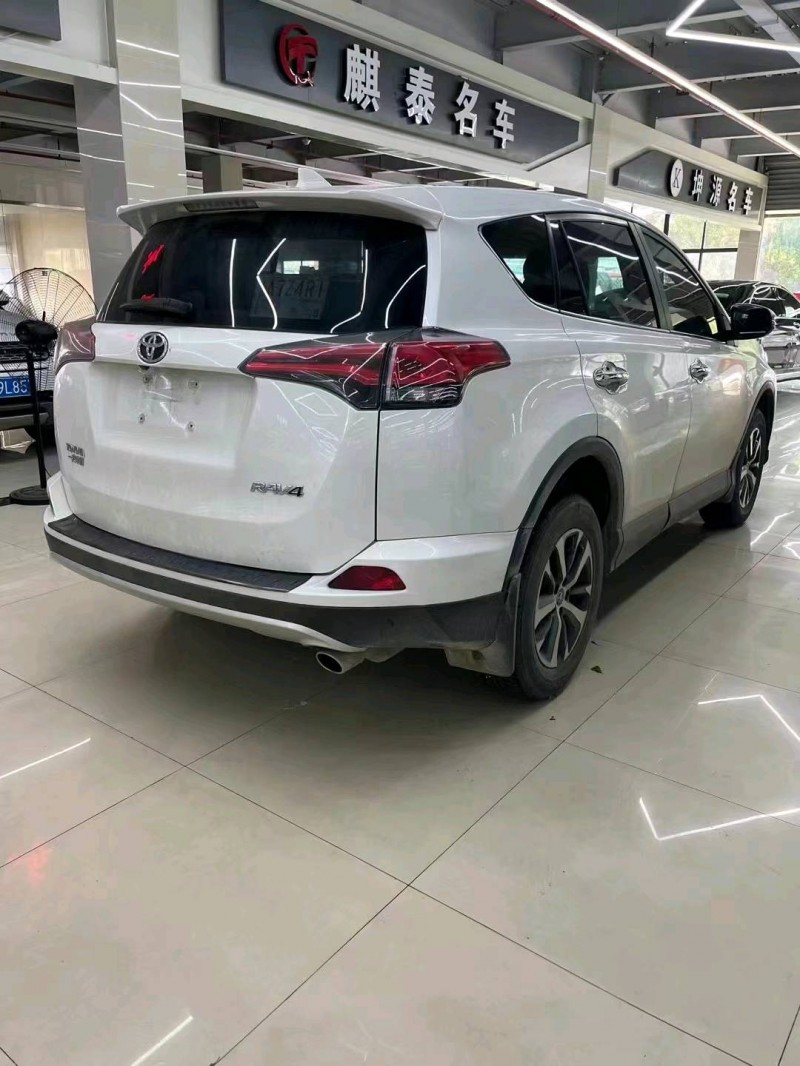 枣庄17年丰田RAV45