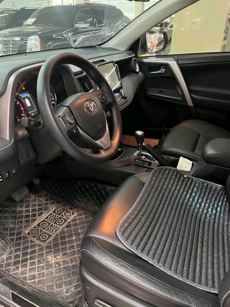 枣庄17年丰田RAV48