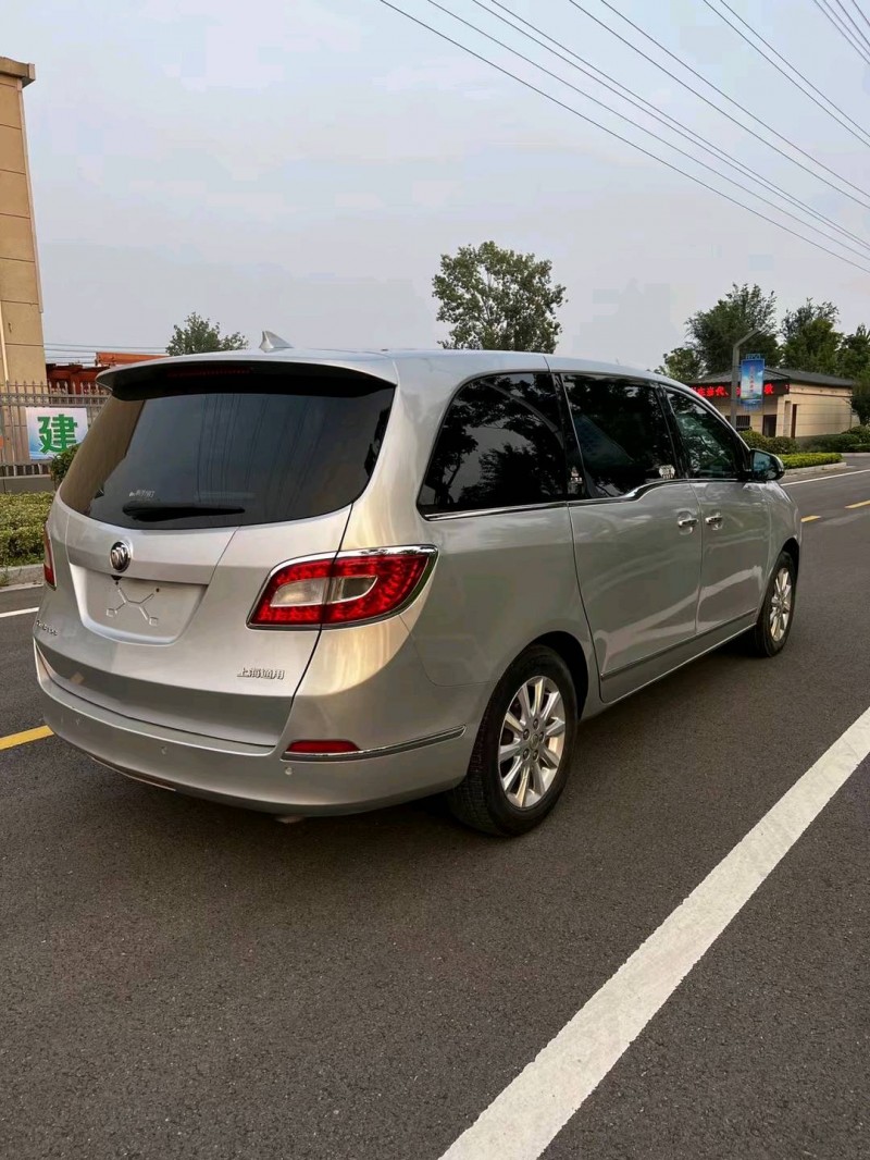 徐州13年别克GL87