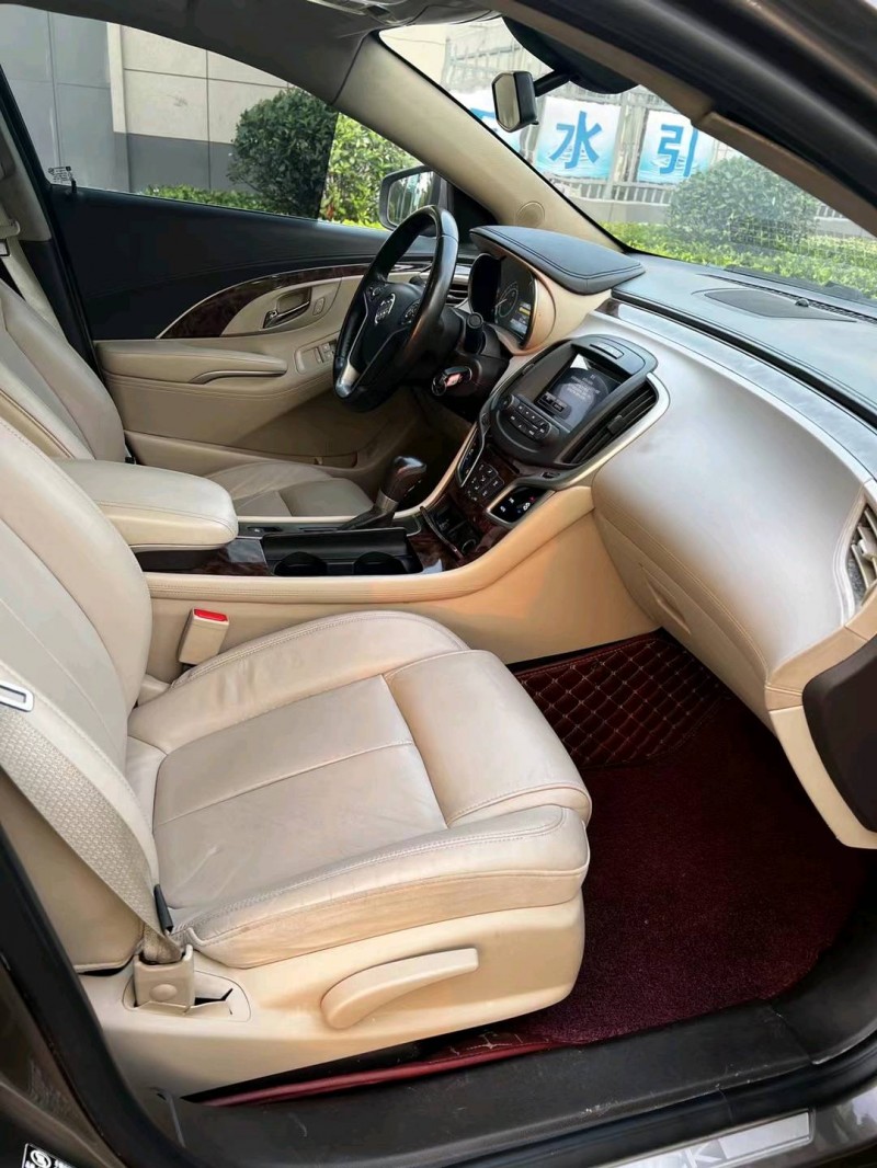 徐州16年别克君越4