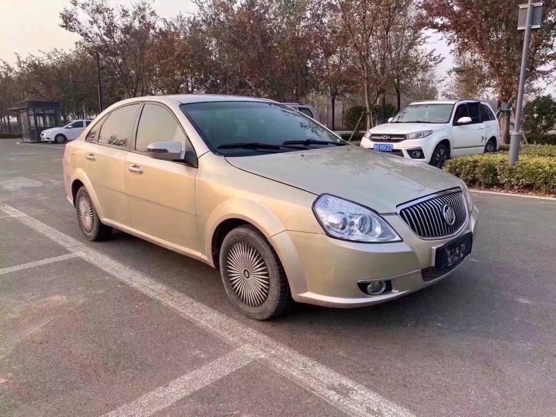 济宁12年别克凯越2