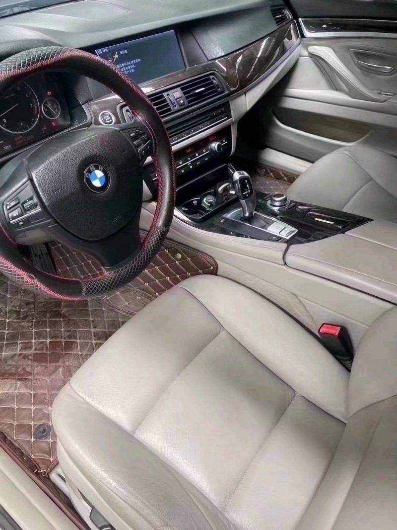 济宁11年宝马5系5