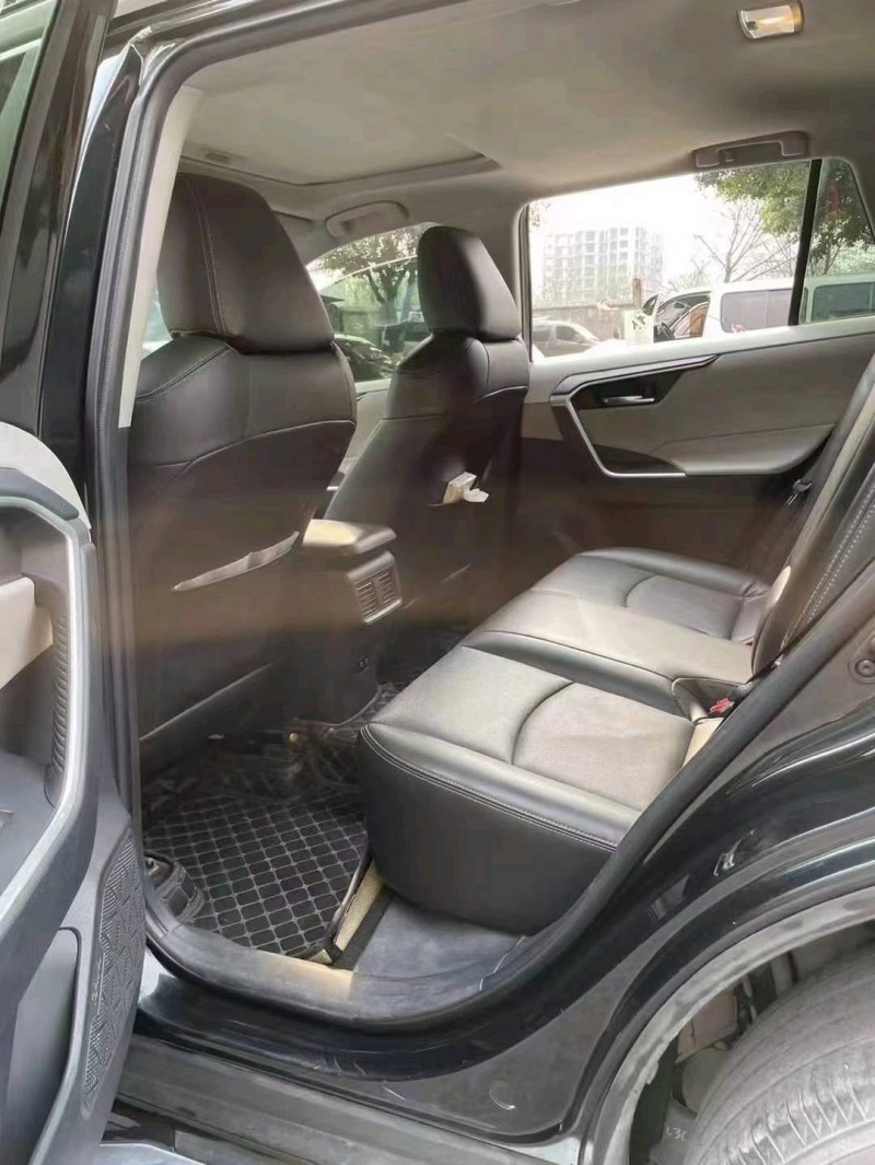 重慶19年豐田RAV4榮放5