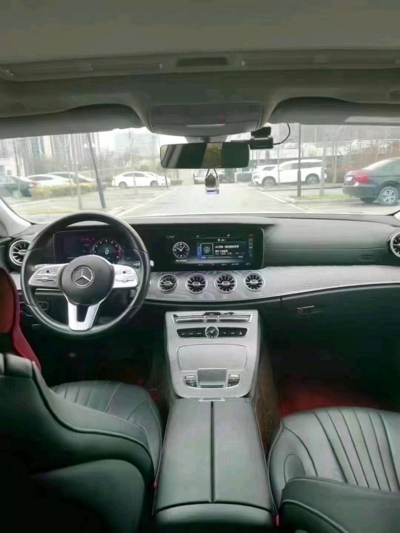 济宁20年奔驰CLS3