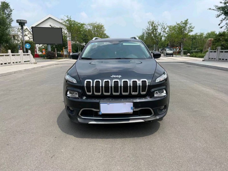 徐州19年Jeep自由光1