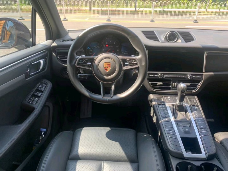 广州20年保时捷Macan5
