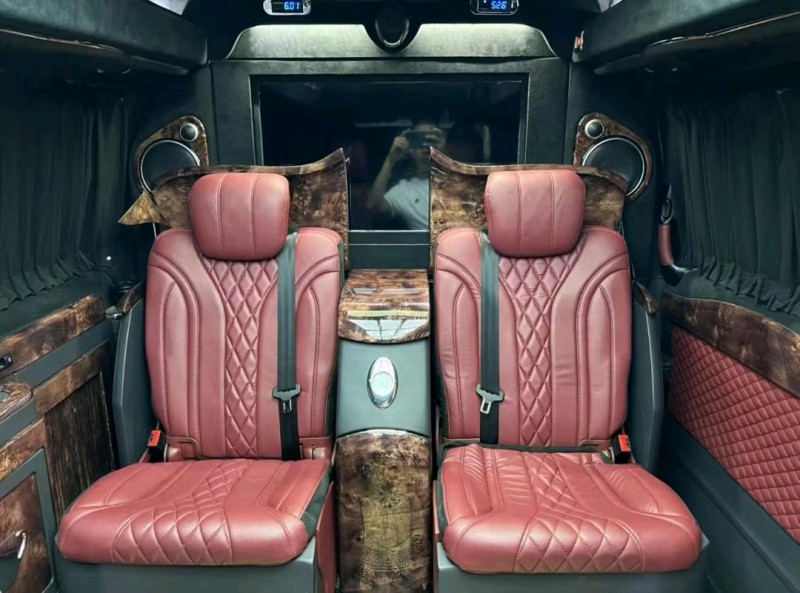 枣庄16年奔驰威霆4