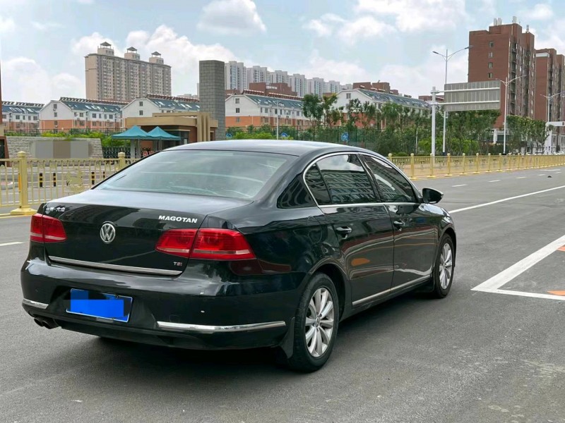 烟台16年大众迈腾6