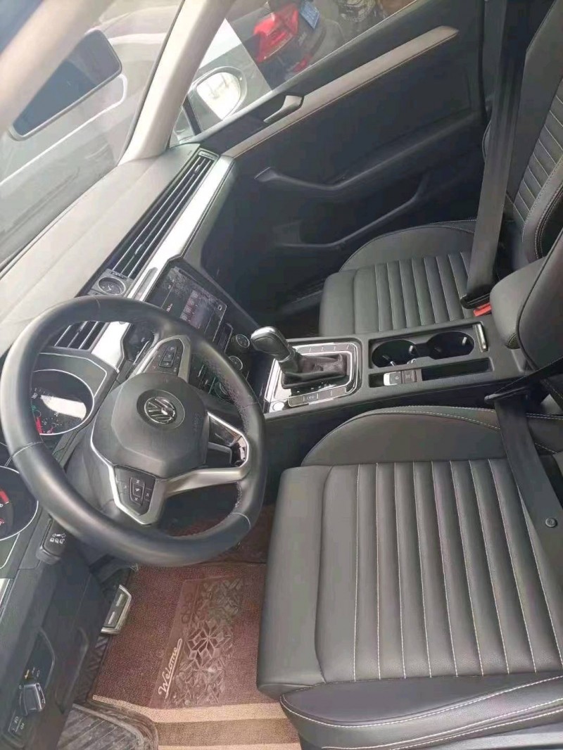 济宁20年大众迈腾4