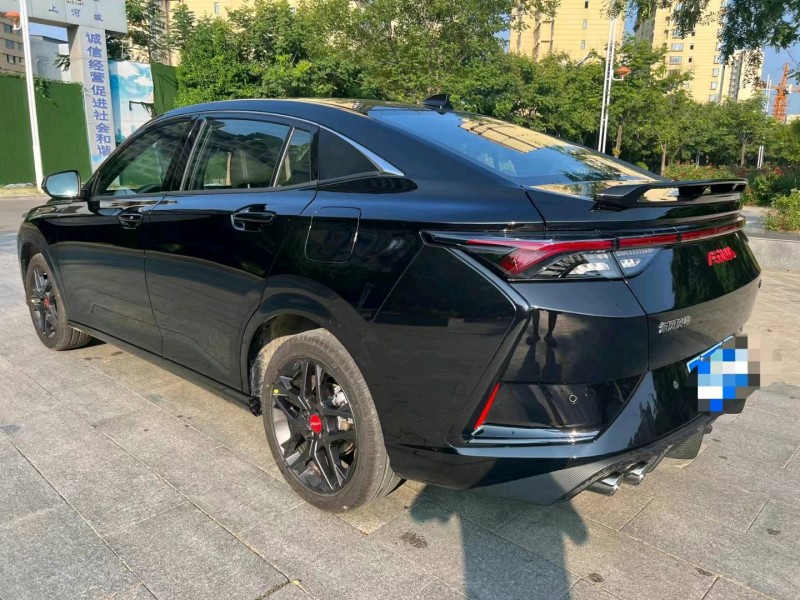 济宁22年东风奕炫3
