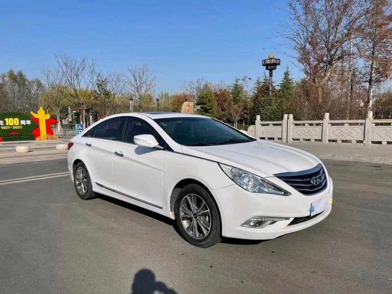 徐州16年现代索纳塔八2