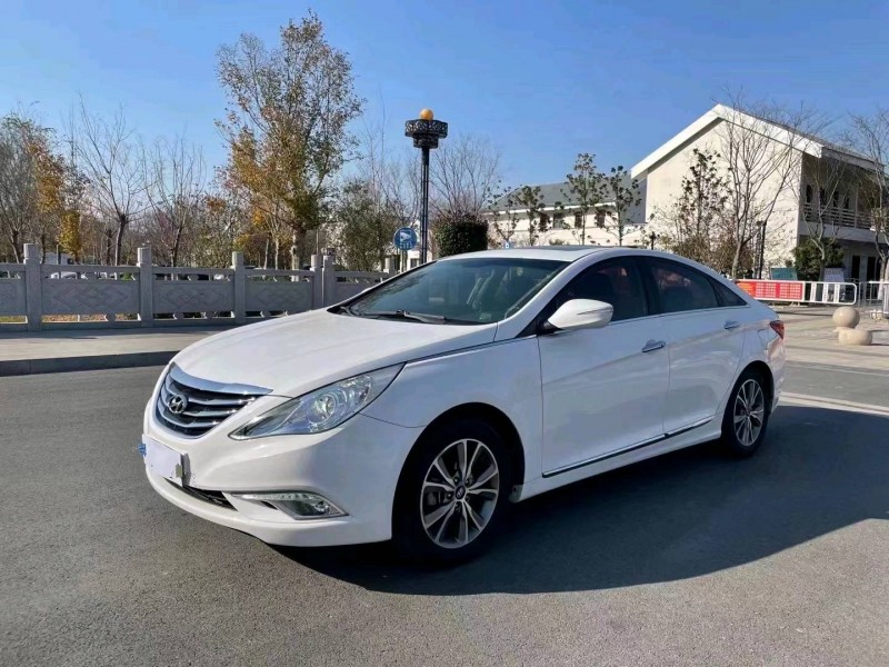 徐州16年现代索纳塔八4