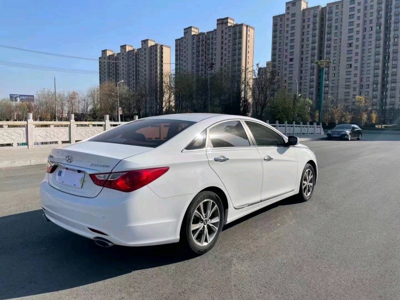 徐州16年现代索纳塔八3