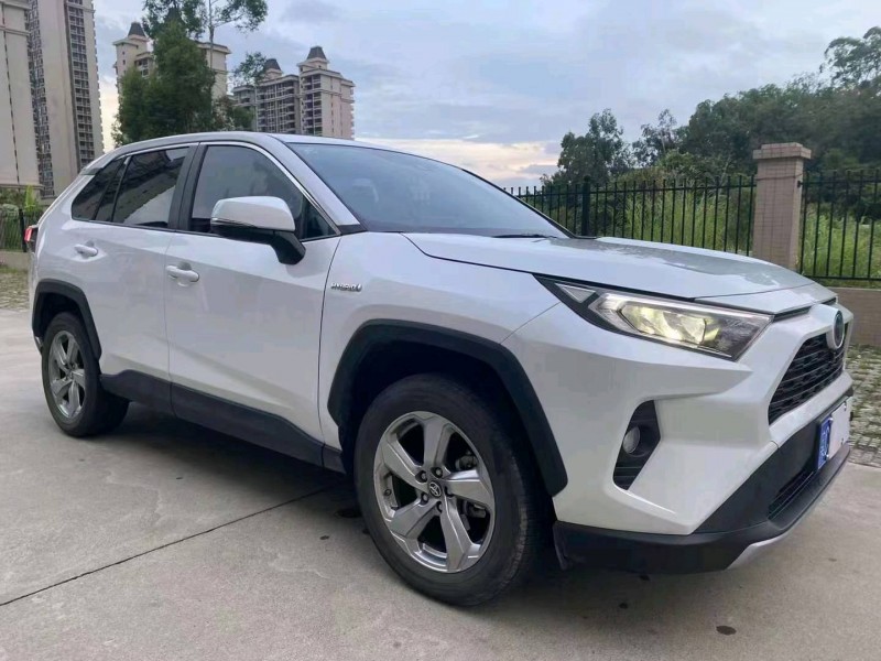 珠海22年丰田RAV4荣放3