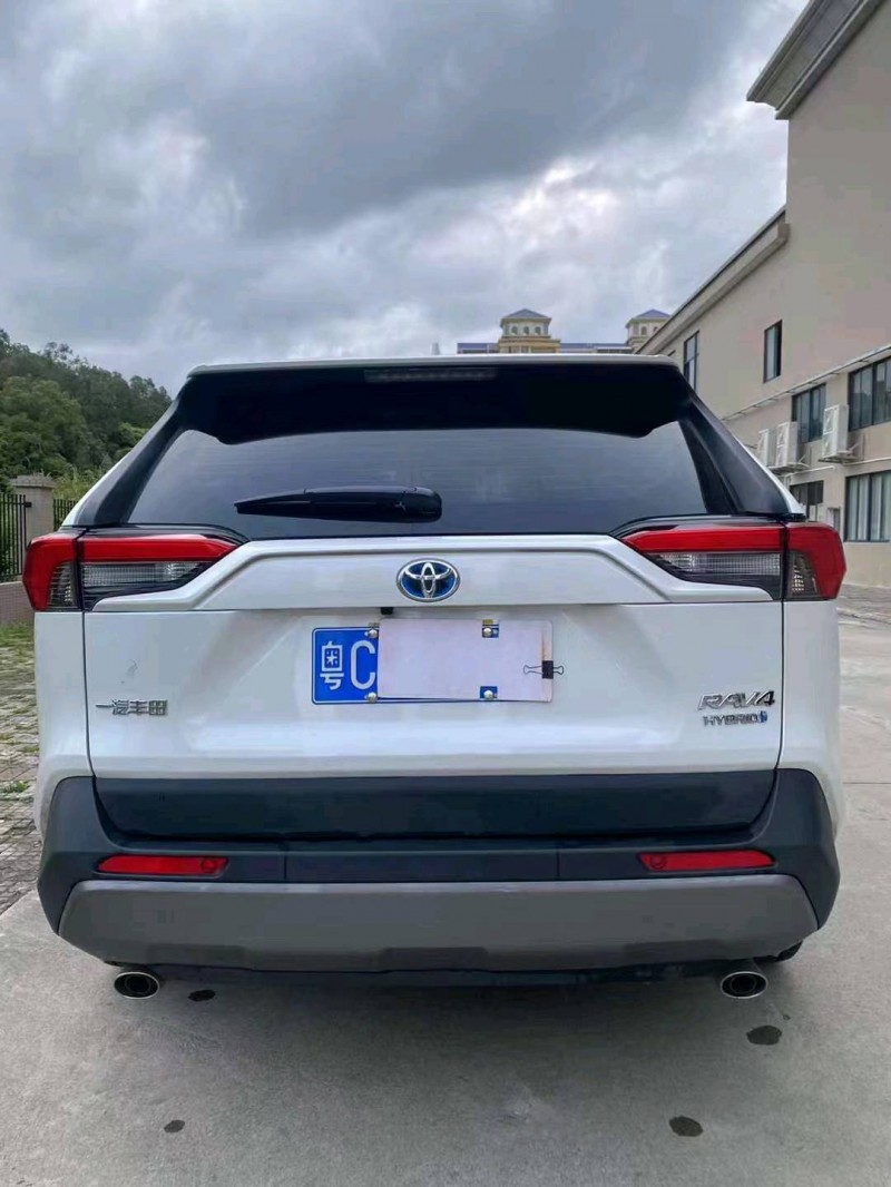 珠海22年丰田RAV4荣放7
