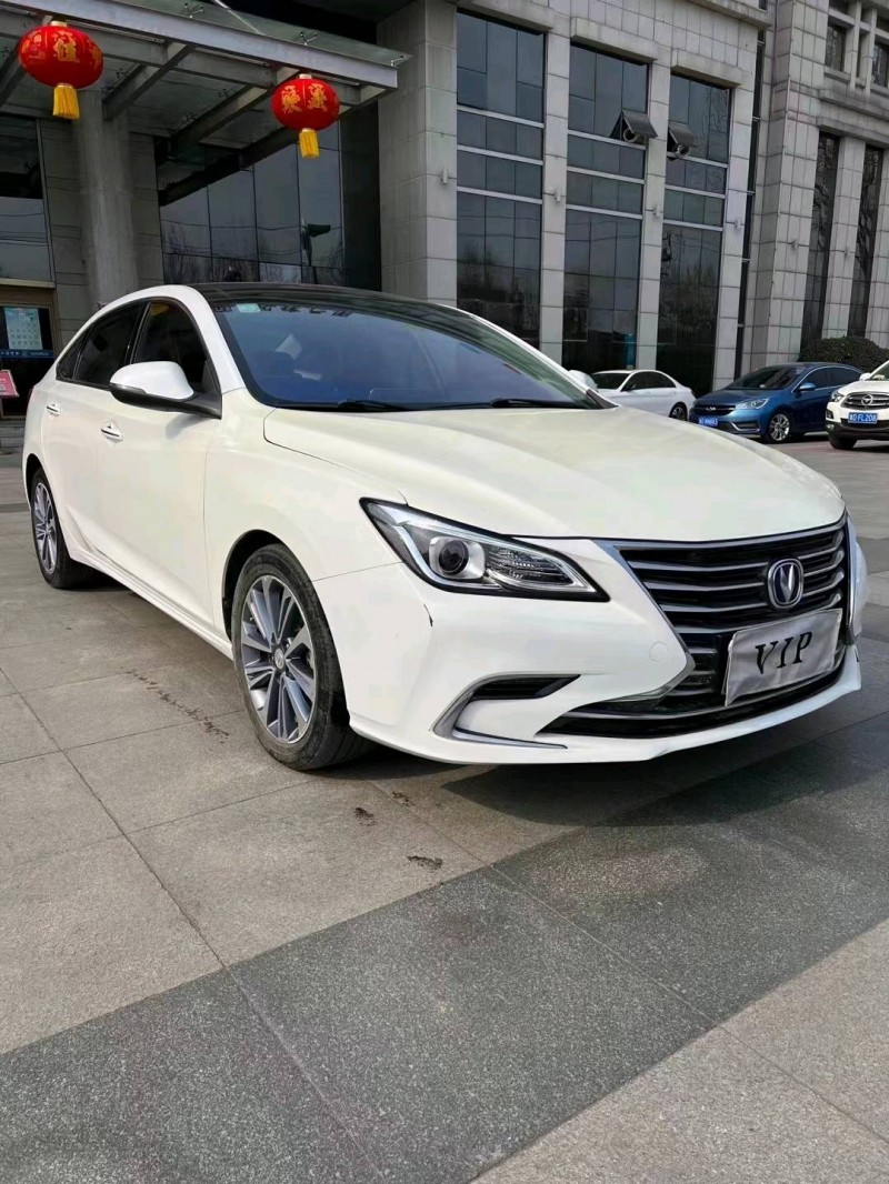 東營18年長安汽車睿馳CC3