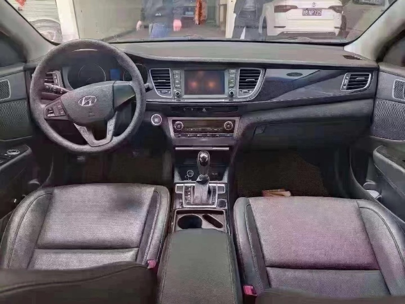 北京16年现代名图2