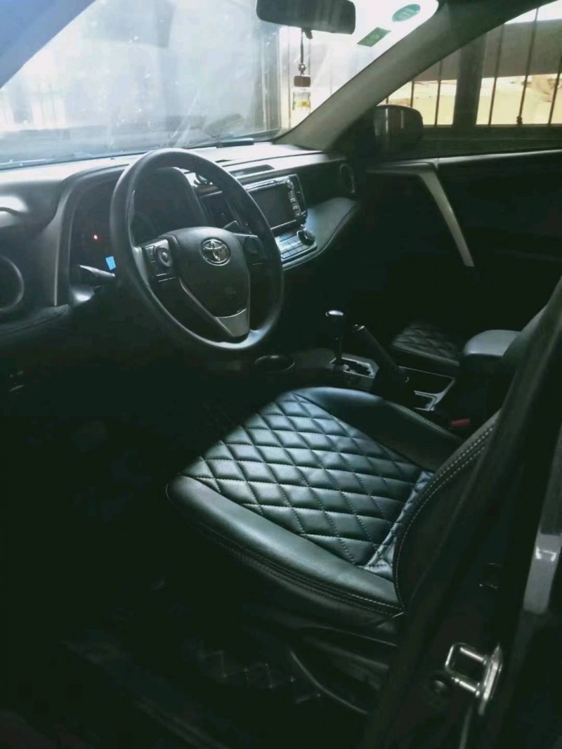 岳陽16年豐田RAV47