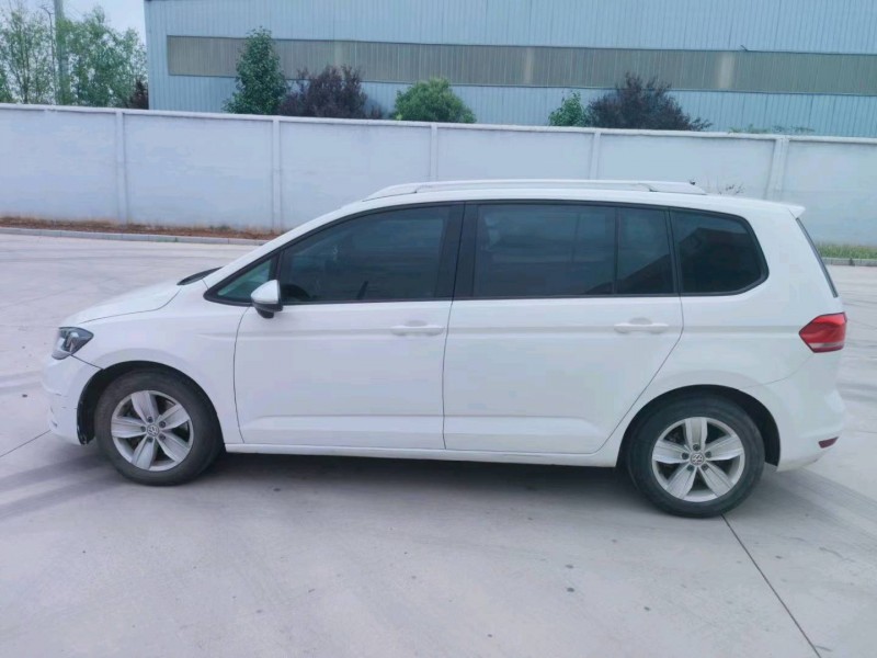 徐州17年大众途安3