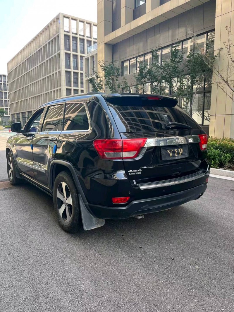徐州13年Jeep大切諾基2