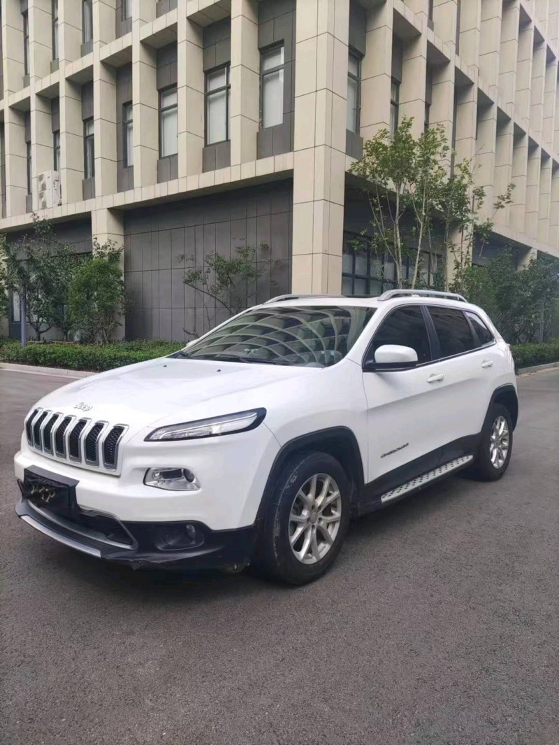 徐州18年Jeep自由光2