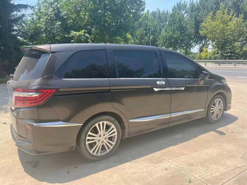 烟台18年本田艾力绅3