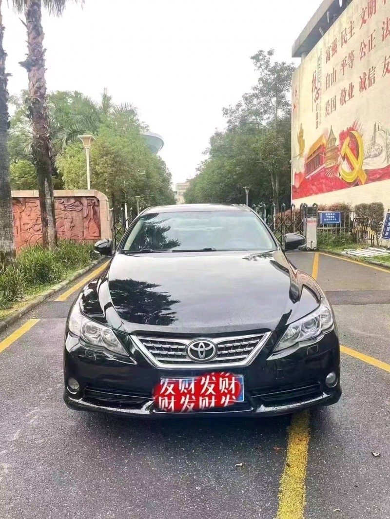 广州11年丰田锐志1