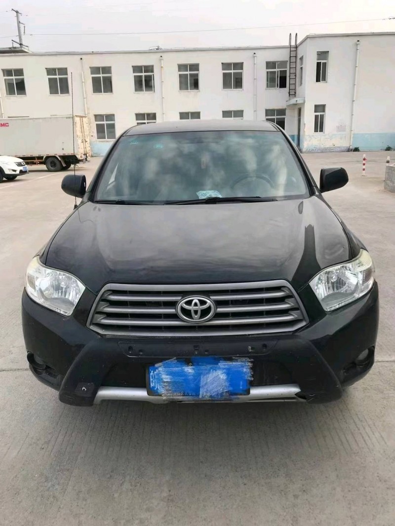 济宁11年丰田汉兰达8