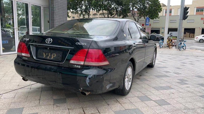 东莞06年丰田皇冠8