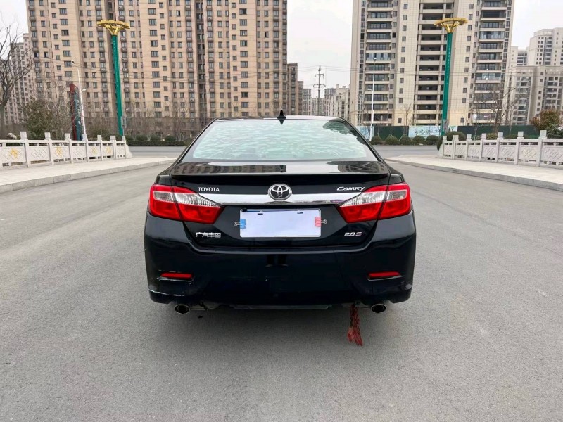 徐州14年丰田凯美瑞5