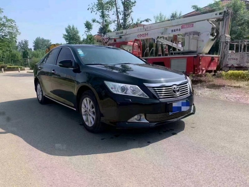 北京14年丰田凯美瑞3