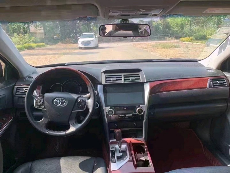 北京14年丰田凯美瑞4