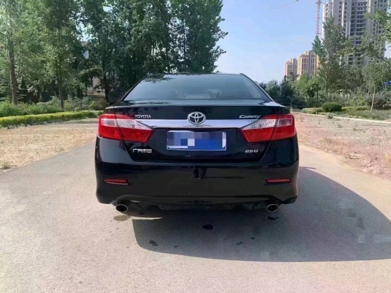 北京14年丰田凯美瑞9