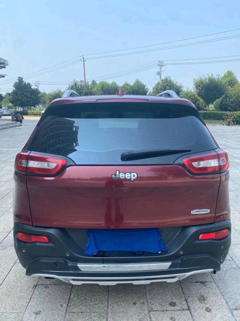 北京16年Jeep自由光5