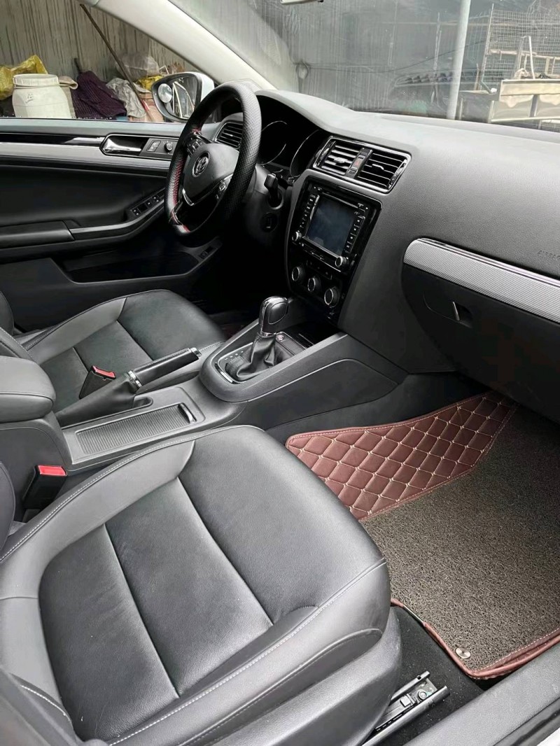 济南17年大众速腾7