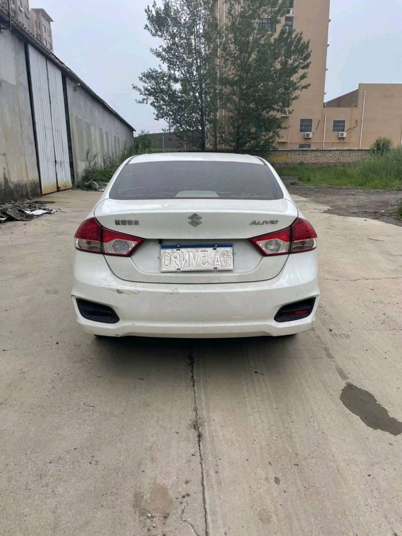 济南16年铃木维特拉4