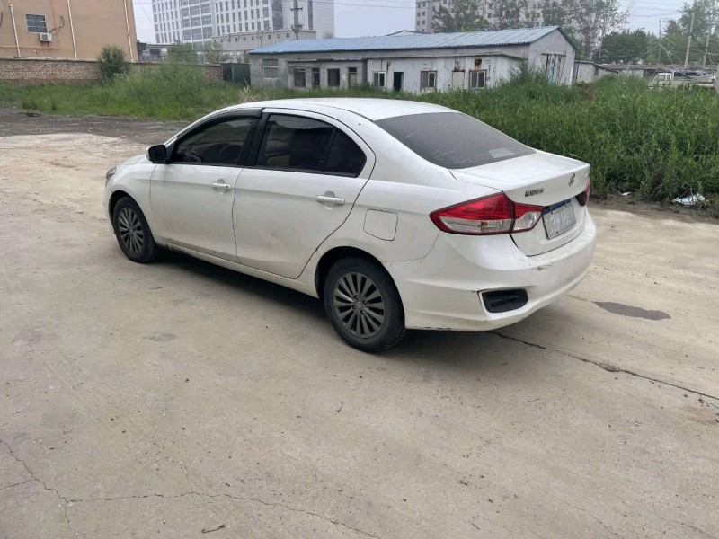 济南16年铃木维特拉6