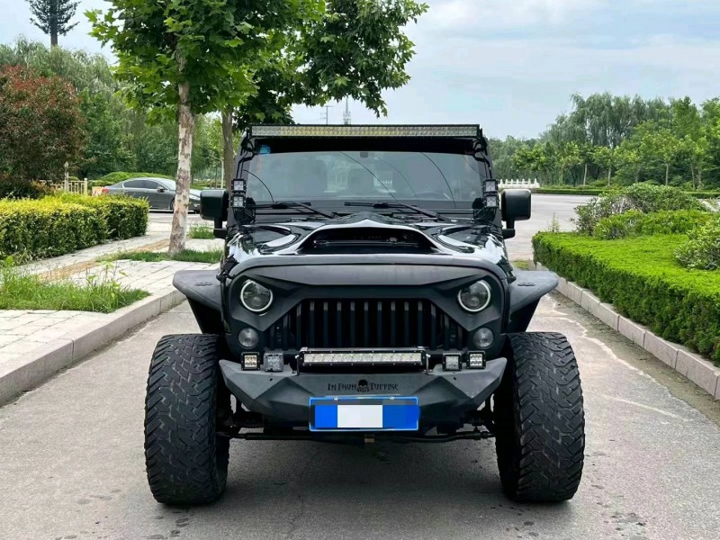 煙臺15年Jeep牧馬人1