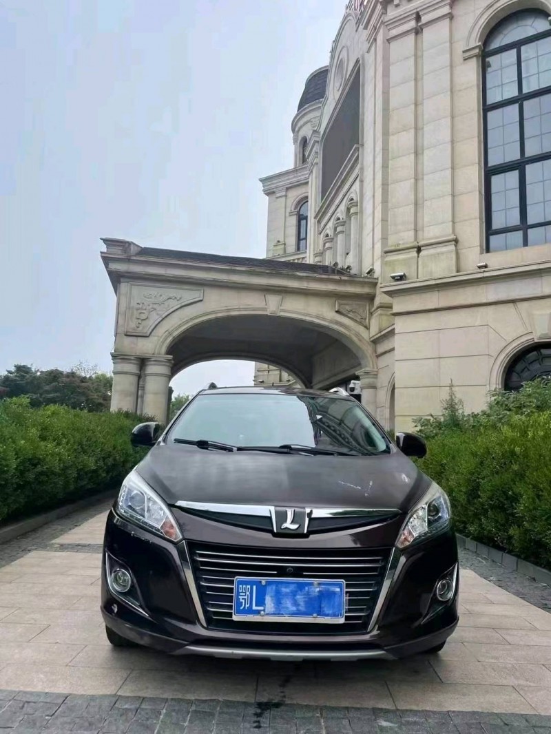 枣庄16年纳智捷U6 TURBO1