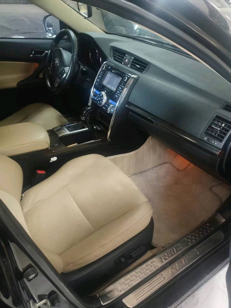 北京14年丰田锐志6